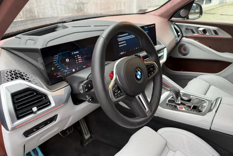 BMW XM (Seria X) din 2025 cu 6.100 km - oferta BMW209225 - foto 13