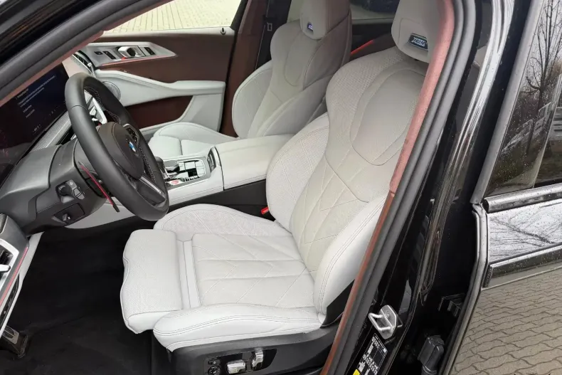 BMW XM (Seria X) din 2025 cu 6.100 km - oferta BMW209225 - foto 24
