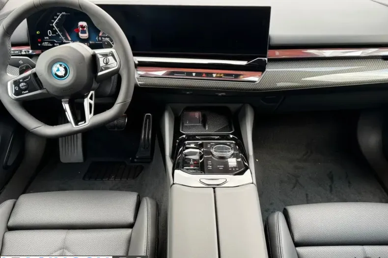 BMW 530e (Seria 5) din 2025 cu 5 km - oferta BMW209228 - foto 8
