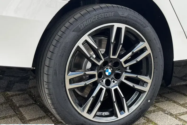 BMW 530e (Seria 5) din 2025 cu 5 km - oferta BMW209228 - foto 12