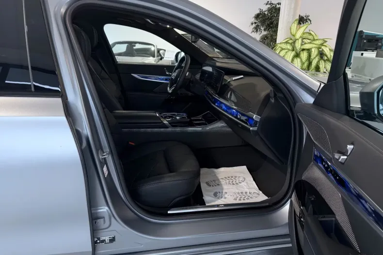 BMW i7 (Seria 7) din 2023 cu 38.517 km - oferta BMW209230 - foto 13