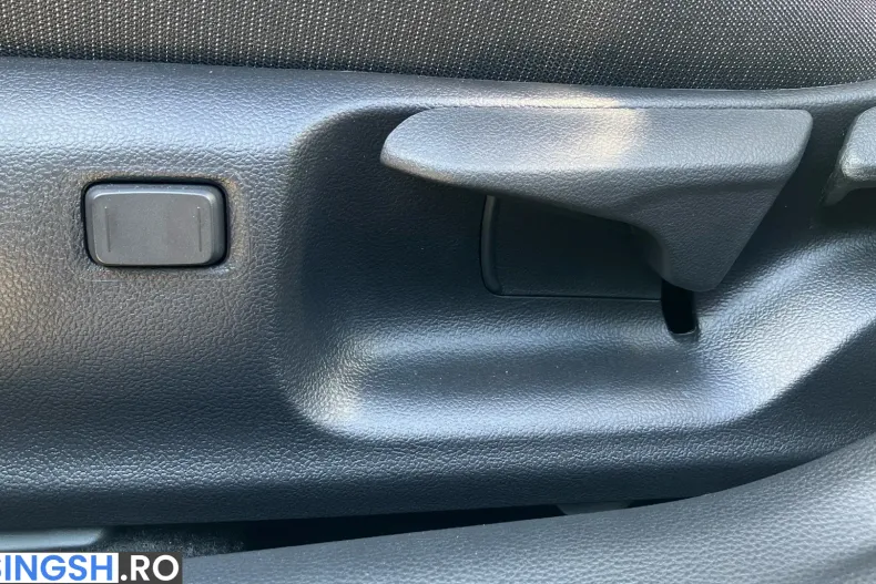 Toyota Corolla din 2025 cu 1.000 km - oferta TOY209244 - foto 13