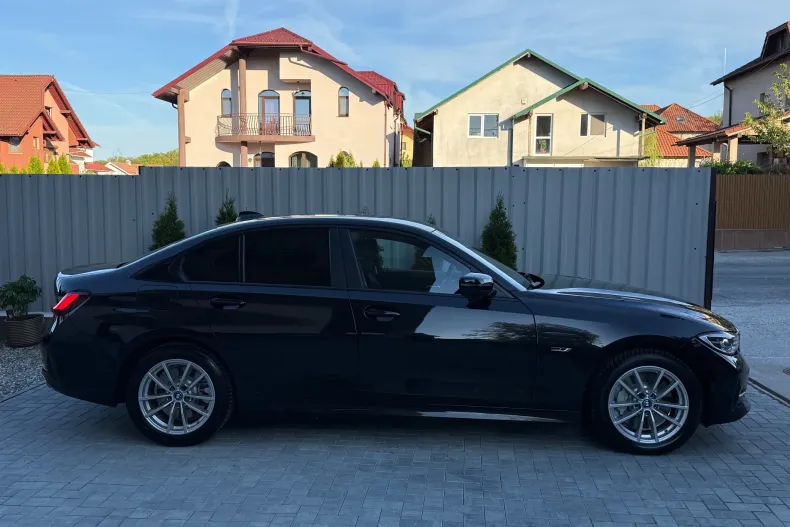 BMW 330e (Seria 3) din 2022 cu 54.566 km - oferta BMW209248 - foto 12