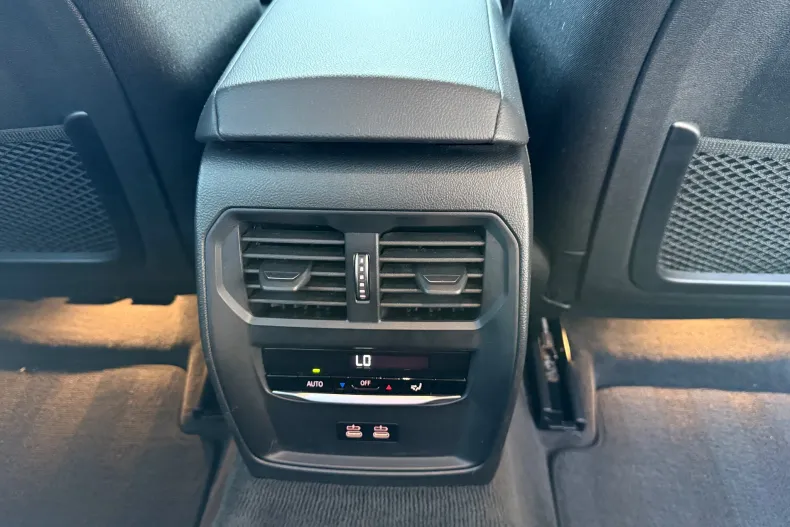 BMW 330e (Seria 3) din 2022 cu 54.566 km - oferta BMW209248 - foto 25
