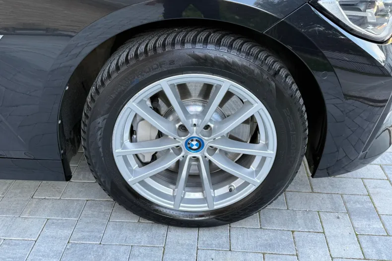 BMW 330e (Seria 3) din 2022 cu 54.566 km - oferta BMW209248 - foto 29