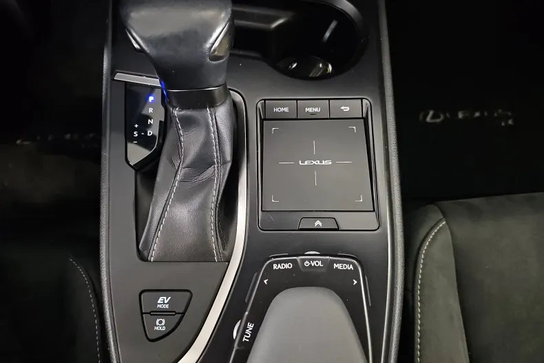 Lexus UX din 2022 cu 40.114 km - oferta LEX209249 - foto 17