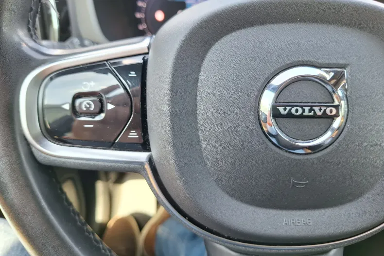 Volvo XC60 din 2023 cu 118.870 km - oferta VOL209276 - foto 25