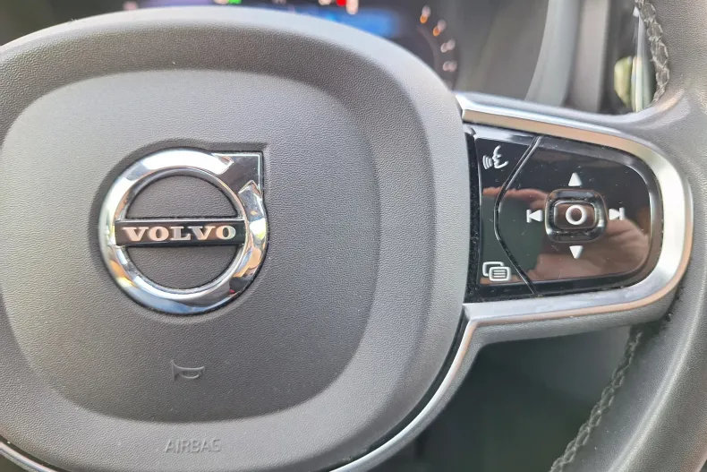 Volvo XC60 din 2023 cu 118.870 km - oferta VOL209276 - foto 26