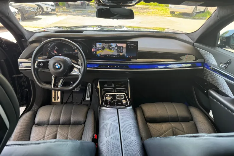 BMW 740d (Seria 7) din 2023 cu 66.450 km - oferta BMW209292 - foto 10