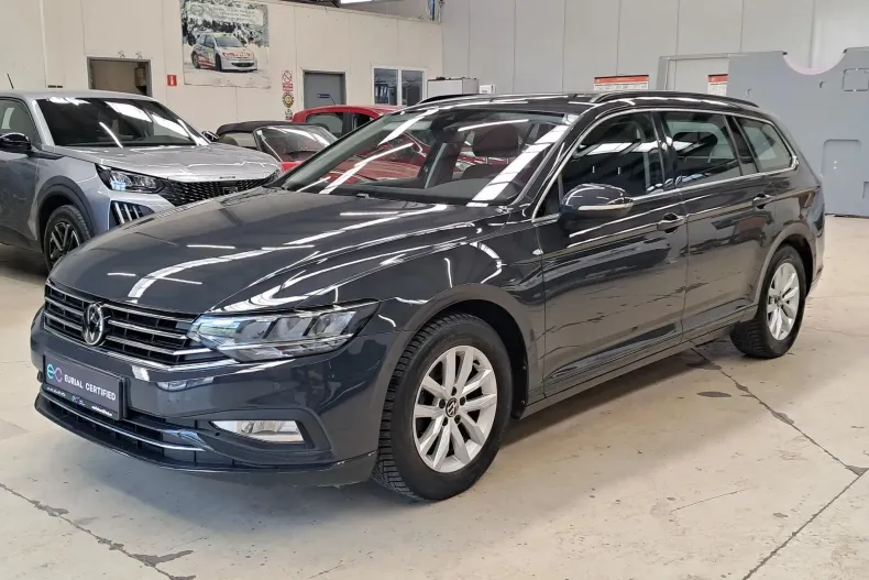 Volkswagen Passat din 2021 cu 67.286 km - oferta VOL209293 - foto 1