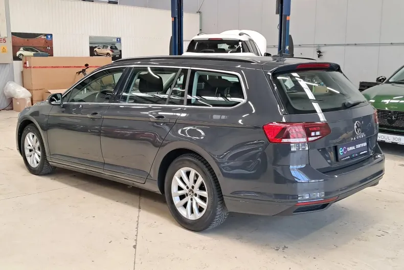 Volkswagen Passat din 2021 cu 67.286 km - oferta VOL209293 - foto 4