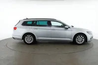 Volkswagen Passat din 2023 cu 101.432 km - oferta VOL209294 - foto 4