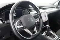 Volkswagen Passat din 2023 cu 101.432 km - oferta VOL209294 - foto 12