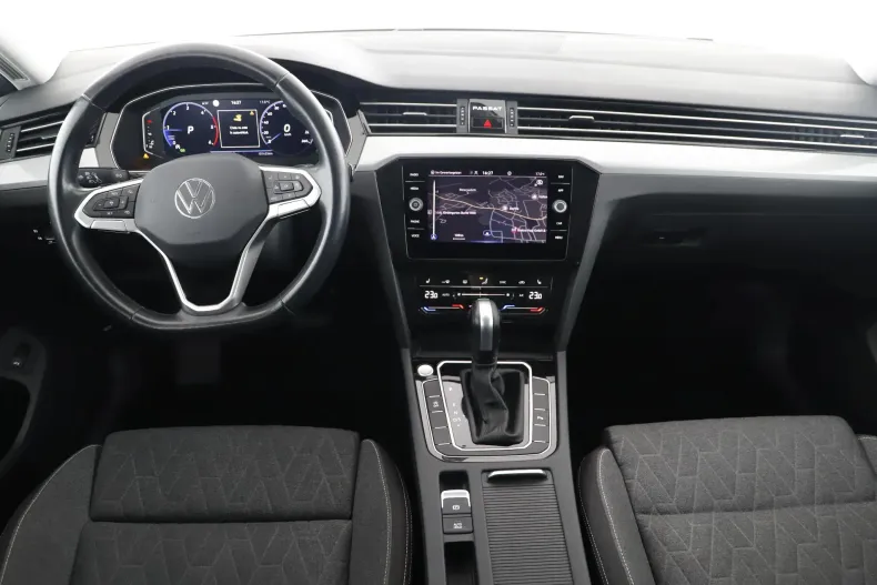 Volkswagen Passat din 2023 cu 101.432 km - oferta VOL209294 - foto 14