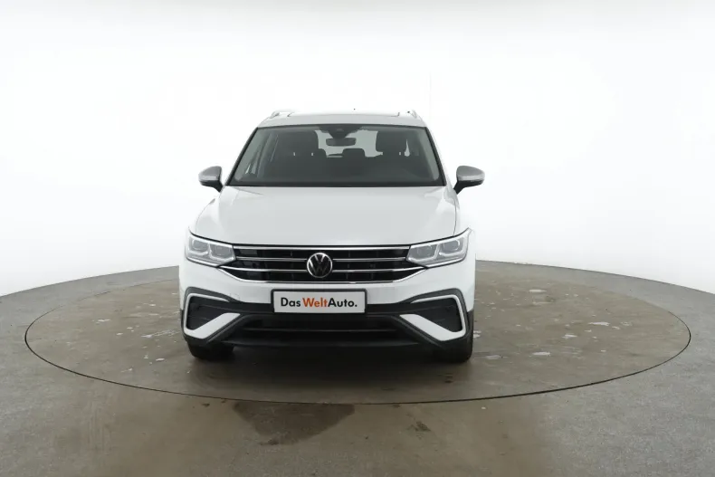 Volkswagen Tiguan din 2022 cu 100.060 km - oferta VOL209296 - foto 2