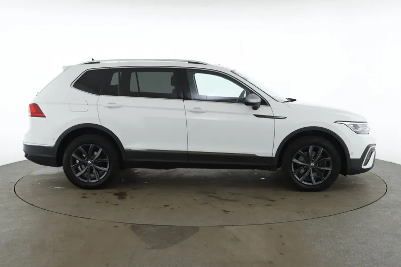 Volkswagen Tiguan din 2022 cu 100.060 km - oferta VOL209296 - foto 4