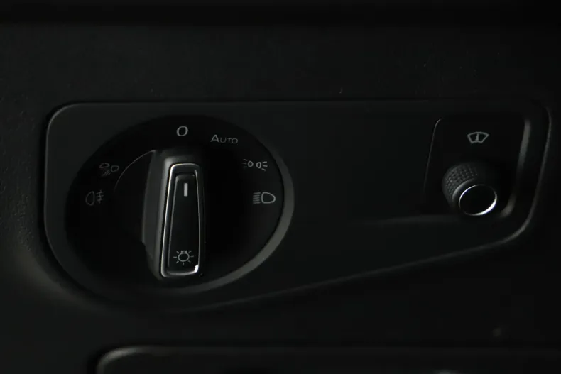 Volkswagen Tiguan din 2022 cu 100.060 km - oferta VOL209296 - foto 12