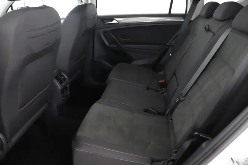 Volkswagen Tiguan din 2022 cu 100.060 km - oferta VOL209296 - foto 23