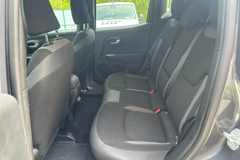 Jeep Renegade din 2023 cu 91.178 km - oferta JEE209312 - foto 12