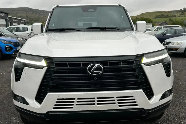 Lexus Seria GX din 2024 cu 1.542 km - oferta LEX209315 - foto 4