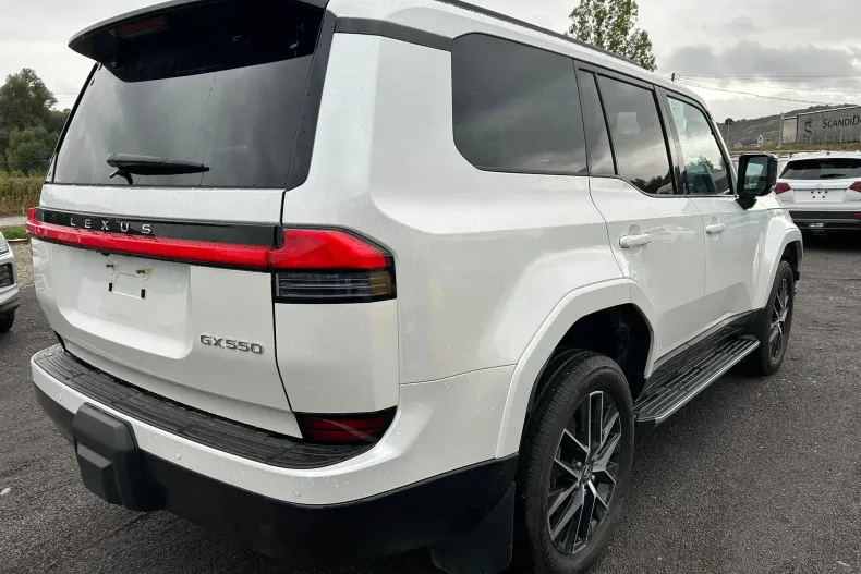Lexus Seria GX din 2024 cu 1.542 km - oferta LEX209315 - foto 5