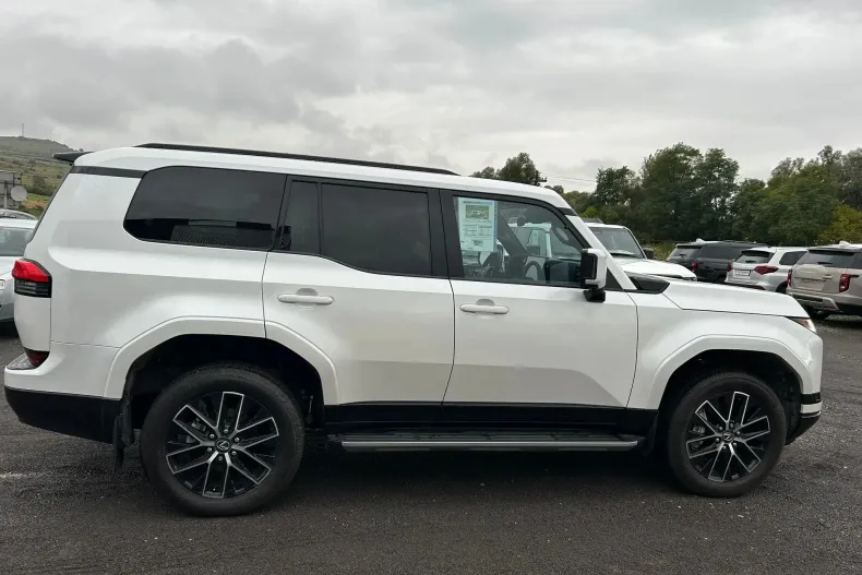 Lexus Seria GX din 2024 cu 1.542 km - oferta LEX209315 - foto 9