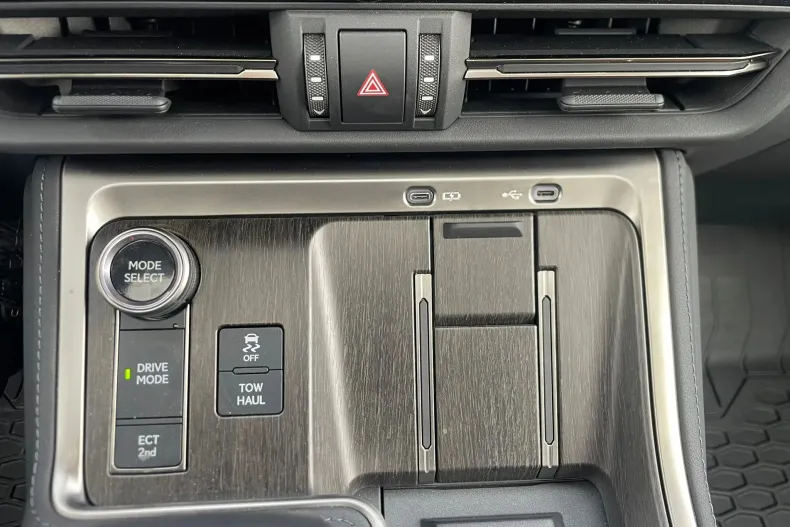 Lexus Seria GX din 2024 cu 1.542 km - oferta LEX209315 - foto 19