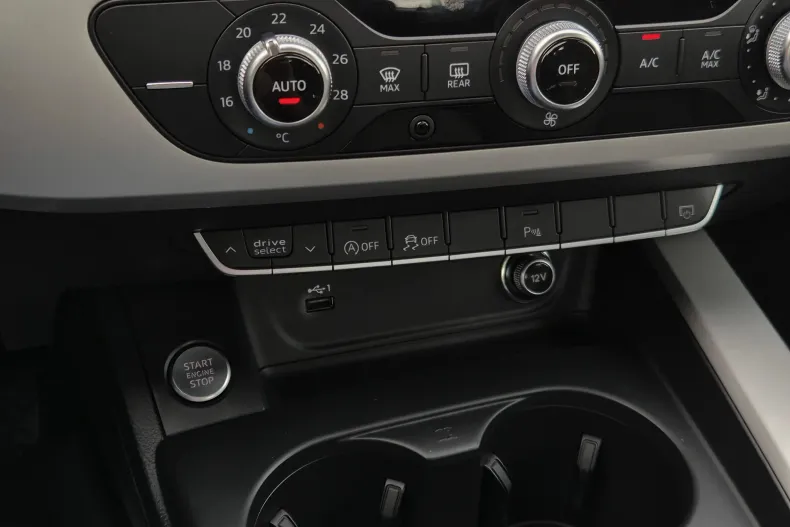 Audi A4 din 2020 cu 139.999 km - oferta AUD209324 - foto 33
