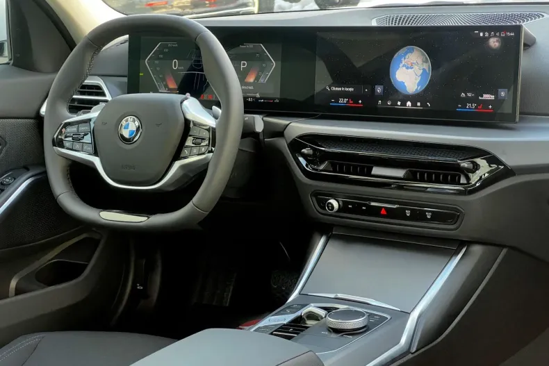 BMW 320d (Seria 3) din 2025 cu 4.000 km - oferta BMW209331 - foto 8