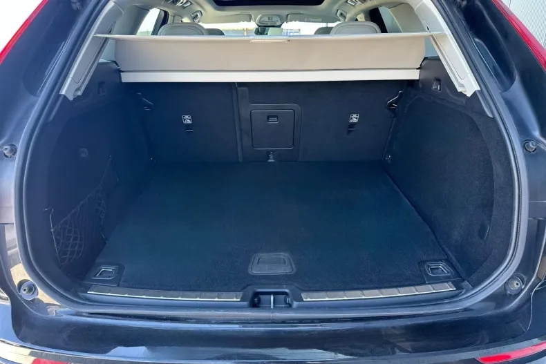 Volvo XC60 din 2023 cu 63.814 km - oferta VOL209339 - foto 18