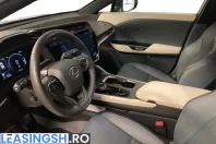 Lexus RZ din 2025 cu 12.800 km - oferta LEX209348 - foto 2