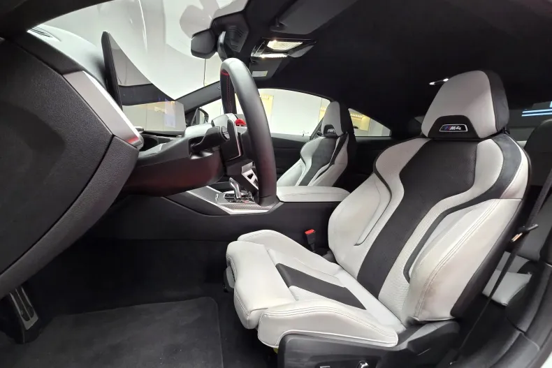 BMW M4 (Seria 4) din 2025 cu 11.860 km - oferta BMW209357 - foto 11