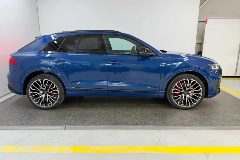Audi Q8 din 2025 cu 12.600 km - oferta AUD209363 - foto 7