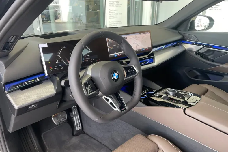 BMW 520i (Seria 5) din 2026 cu 6.500 km - oferta BMW209375 - foto 7