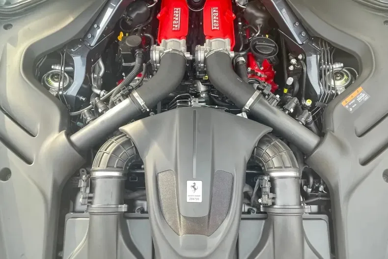 Ferrari Roma din 2023 cu 17.200 km - oferta FER209377 - foto 19