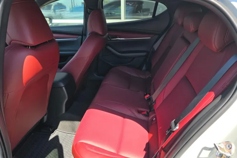 Mazda 3 din 2025 cu 1.200 km - oferta MAZ209382 - foto 20