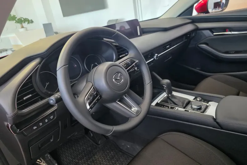 Mazda 3 din 2025 cu 2 km - oferta MAZ209384 - foto 3