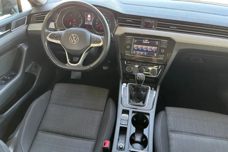 Volkswagen Passat din 2021 cu 108.000 km - oferta VOL209392 - foto 13