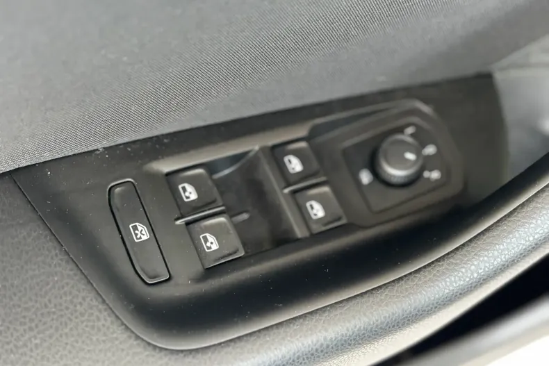 Volkswagen Passat din 2021 cu 108.000 km - oferta VOL209392 - foto 21