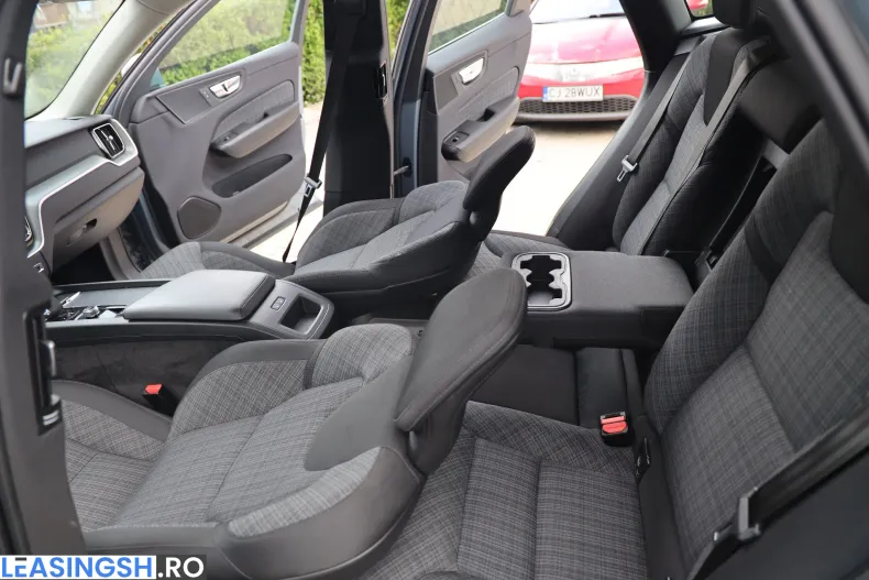 Volvo XC60 din 2022 cu 72.964 km - oferta VOL209402 - foto 13