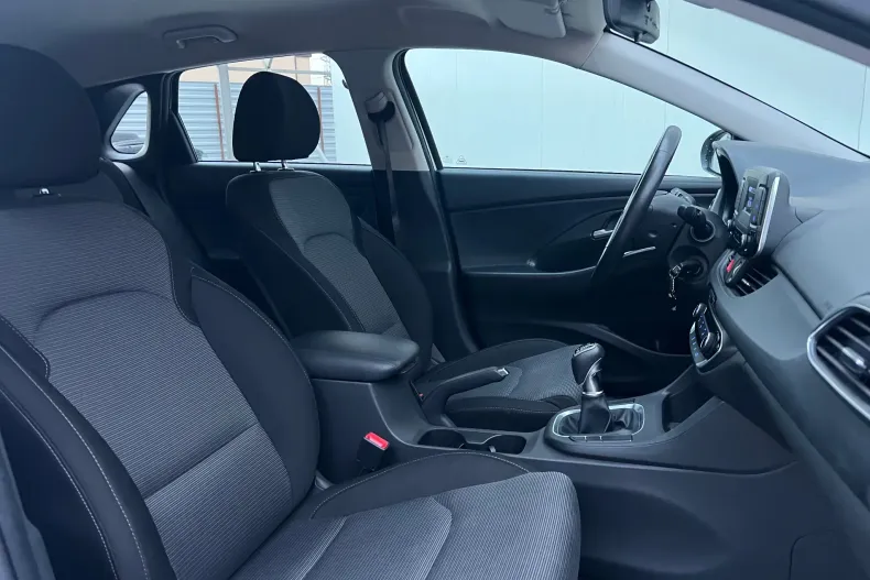 Hyundai i30 din 2023 cu 50.000 km - oferta HYU209419 - foto 8