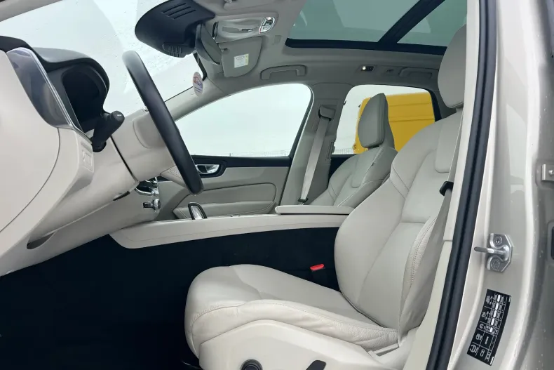 Volvo XC60 din 2021 cu 46.000 km - oferta VOL209420 - foto 8