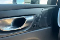 Volvo XC60 din 2021 cu 167.100 km - oferta VOL209426 - foto 11