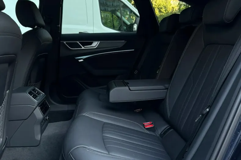 Audi A6 din 2025 cu 5.000 km - oferta AUD209441 - foto 17