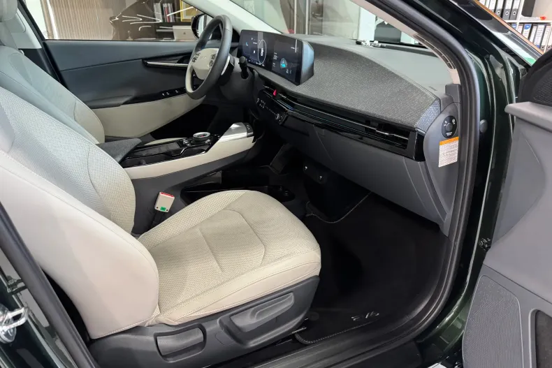 Kia EV6 din 2022 cu 81.155 km - oferta KIA209451 - foto 11