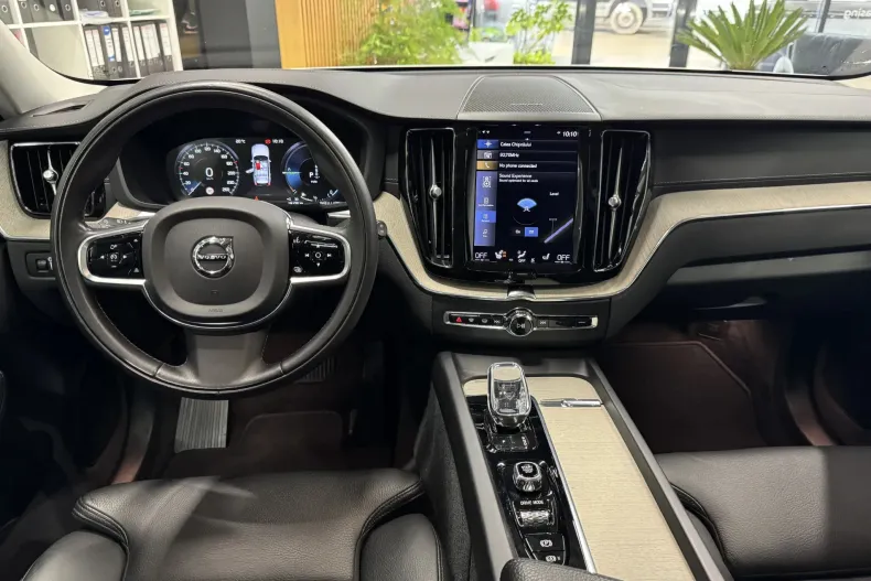 Volvo XC60 din 2021 cu 84.000 km - oferta VOL209452 - foto 22