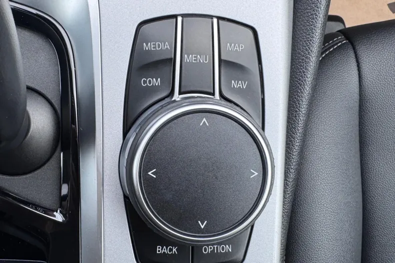 BMW 530e (Seria 5) din 2022 cu 128.676 km - oferta BMW209461 - foto 31