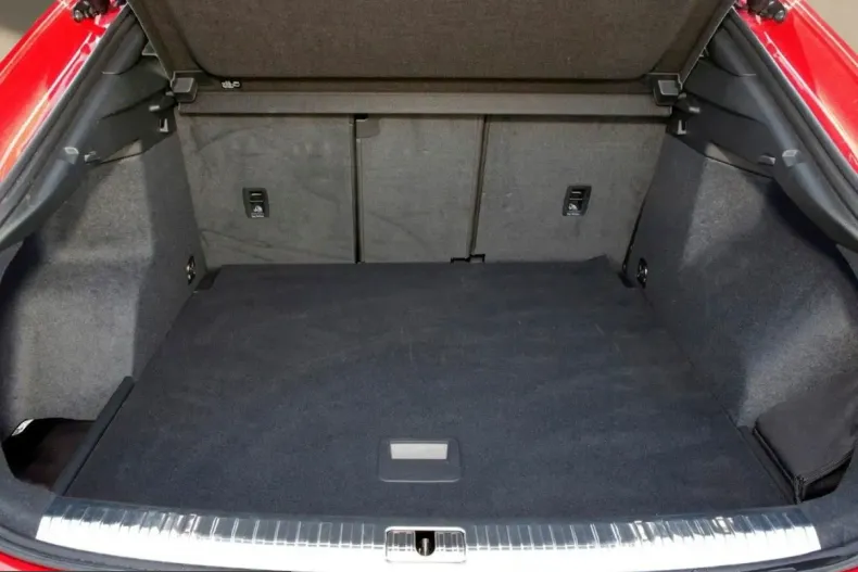 Audi Q3 din 2025 cu 12.050 km - oferta AUD209465 - foto 14