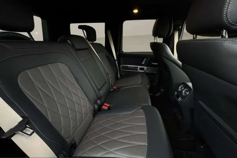 Mercedes-Benz G 63 AMG (Clasa G) din 2025 cu 19.000 km - oferta MER209472 - foto 11