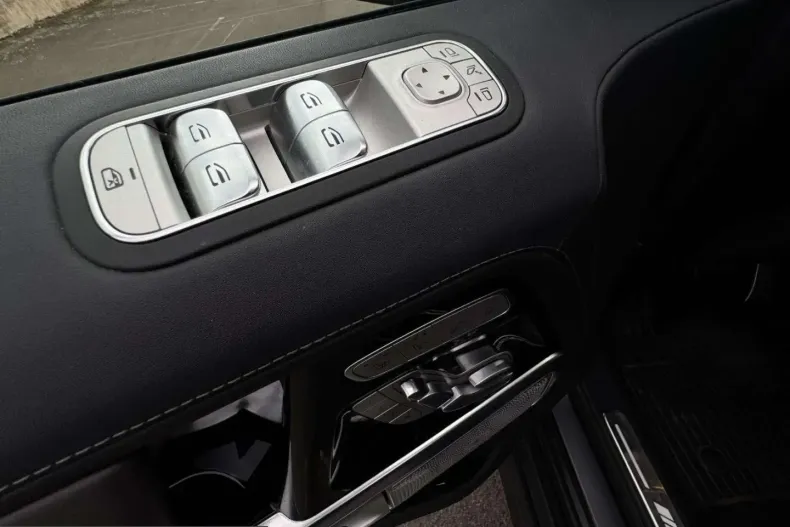 Mercedes-Benz G 63 AMG (Clasa G) din 2025 cu 19.000 km - oferta MER209472 - foto 13